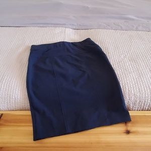 Navy blue pencil.skirt